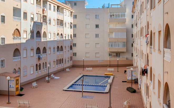 Resale - Apartment -
Torrevieja - Costa Blanca