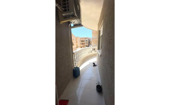Resale - Apartment -
Torrevieja - Acequion