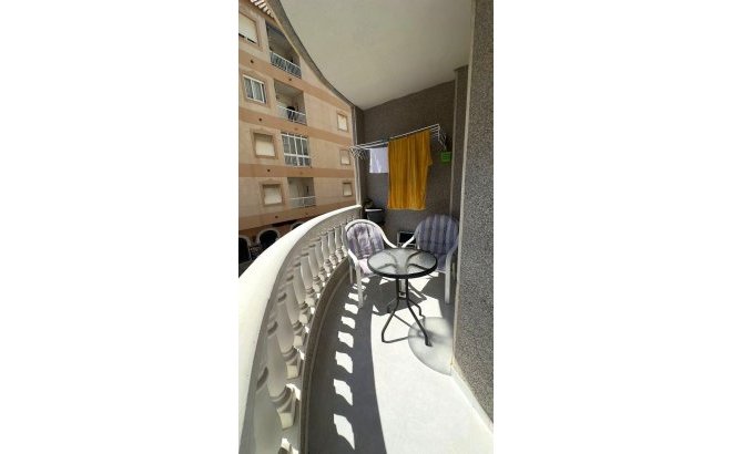 Resale - Apartment -
Torrevieja - Acequion