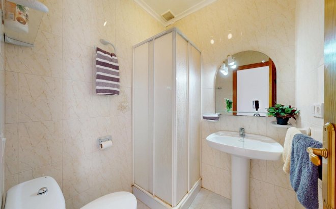 Resale - Semi Detached -
San Miguel de Salinas - 03193
