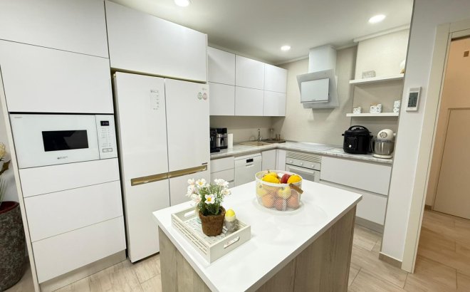 Resale - Town House -
Torrevieja - El Chaparral