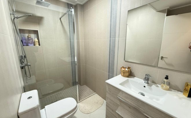 Resale - Town House -
Torrevieja - El Chaparral