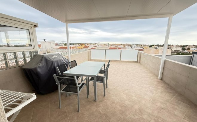 Resale - Town House -
Torrevieja - El Chaparral