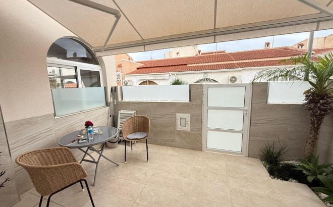 Resale - Town House -
Torrevieja - El Chaparral