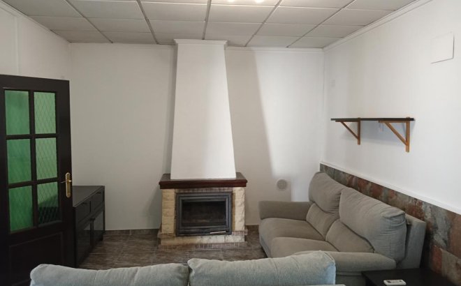 Herverkoop - Semi Detached -
Los Montesinos - PUEBLO CENTRO