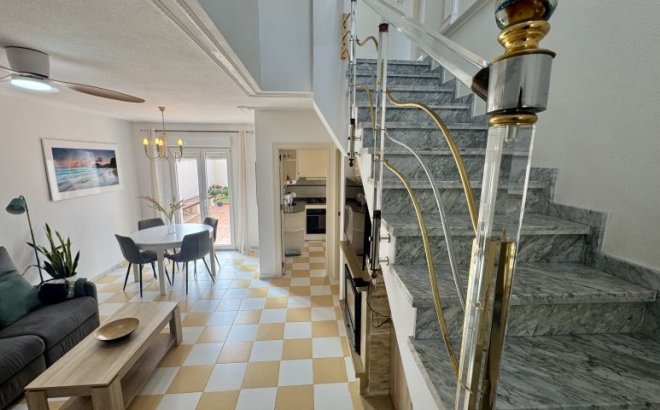 Resale - Villa -
Torrevieja - Costa Blanca