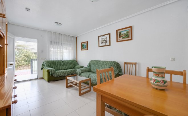 Resale - Bungalow -
Torrevieja - Costa Blanca