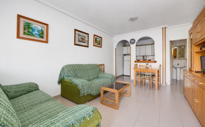 Resale - Bungalow -
Torrevieja - Costa Blanca