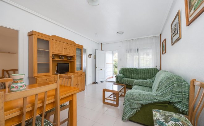 Resale - Bungalow -
Torrevieja - Costa Blanca