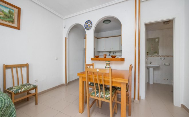 Resale - Bungalow -
Torrevieja - Costa Blanca
