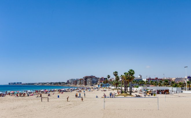 Resale - Bungalow -
Torrevieja - Costa Blanca