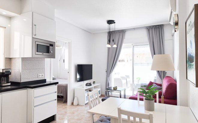 Resale - Apartment -
Torrevieja - Costa Blanca