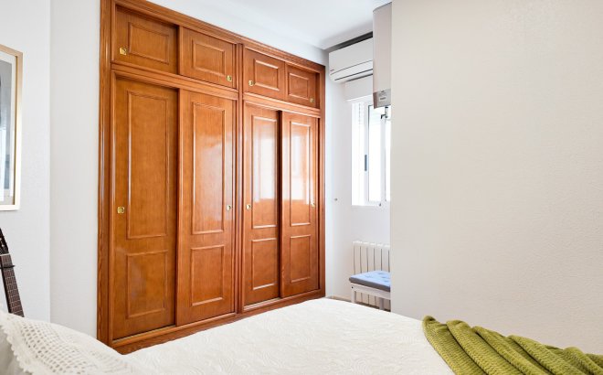 Resale - Apartment -
Torrevieja - Costa Blanca