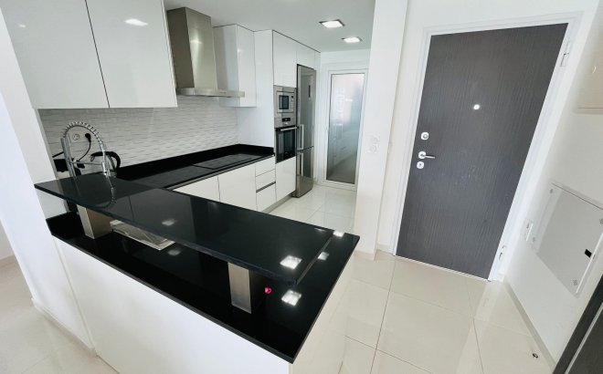 Resale - Apartment -
Punta Prima - Costa Blanca