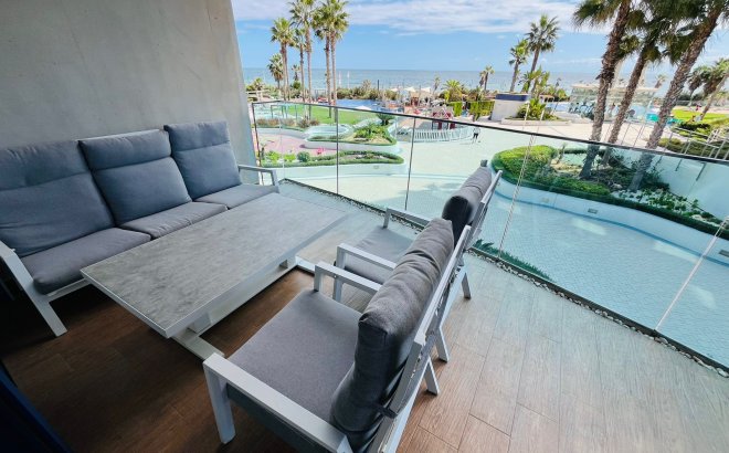 Resale - Apartment -
Punta Prima - Costa Blanca