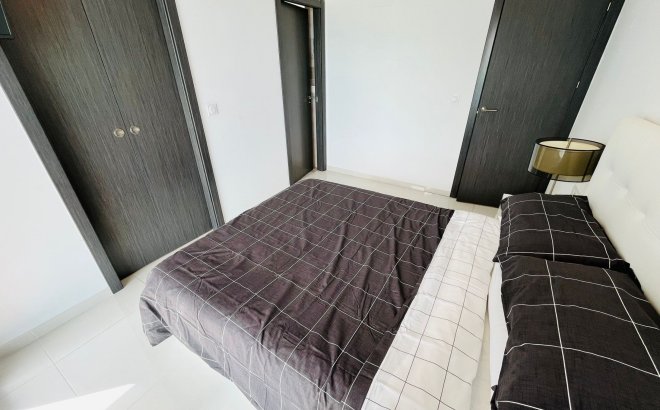Resale - Apartment -
Punta Prima - Costa Blanca