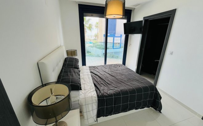Resale - Apartment -
Punta Prima - Costa Blanca
