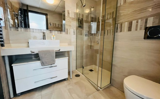 Resale - Apartment -
Punta Prima - Costa Blanca