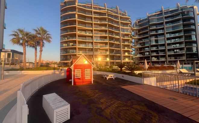 Resale - Apartment -
Punta Prima - Costa Blanca