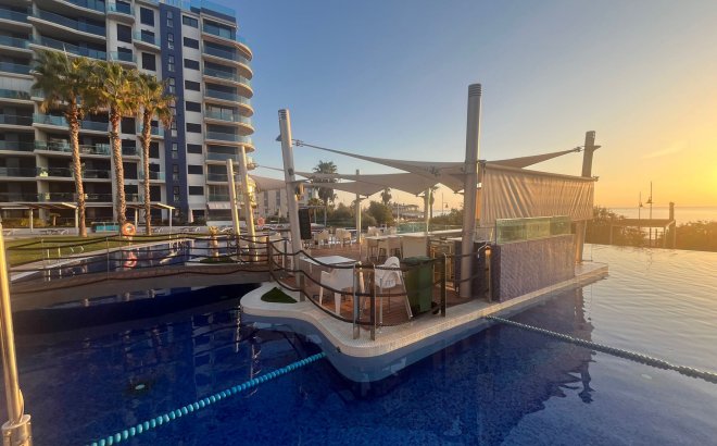 Resale - Apartment -
Punta Prima - Costa Blanca