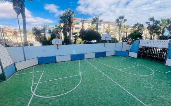 Resale - Apartment -
Punta Prima - Costa Blanca
