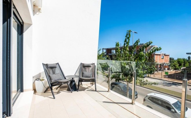 Resale - Bungalow -
Pilar de la Horadada - La Torre De La Horadada