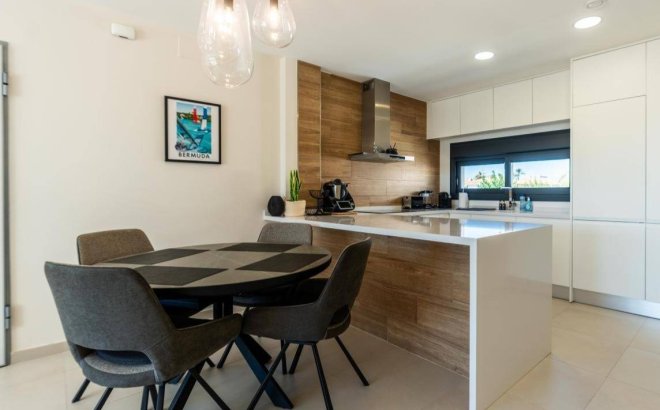 Resale - Bungalow -
Pilar de la Horadada - La Torre De La Horadada