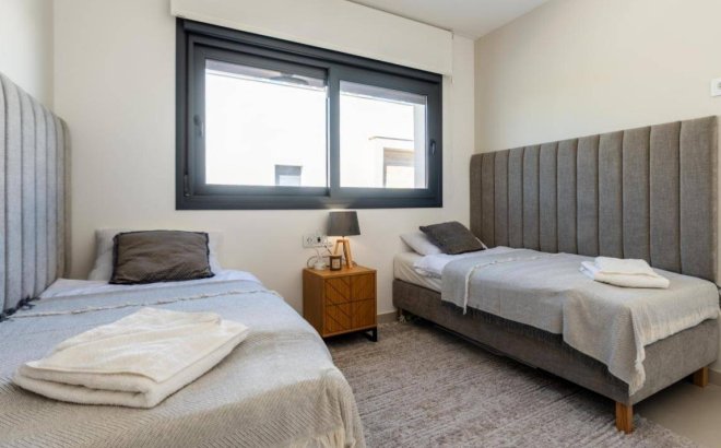 Resale - Bungalow -
Pilar de la Horadada - La Torre De La Horadada