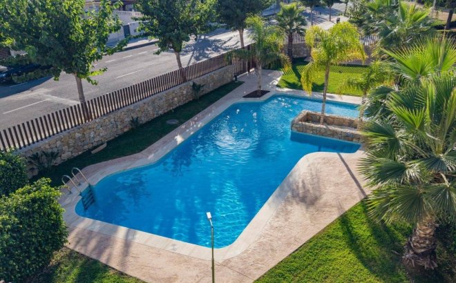 Resale - Bungalow -
Pilar de la Horadada - La Torre De La Horadada