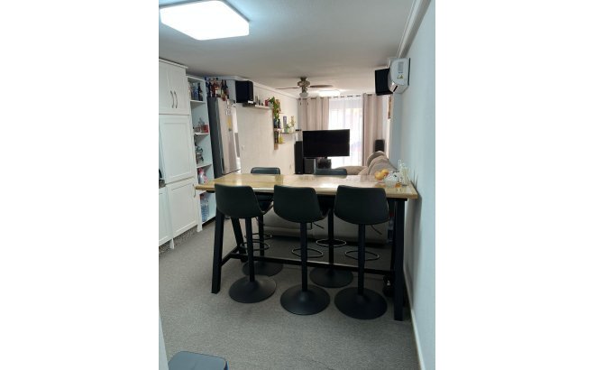 Resale - Apartment -
Torrevieja - Centro