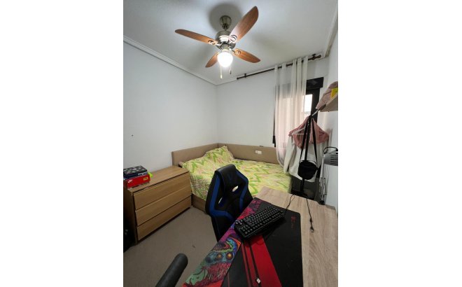 Resale - Apartment -
Torrevieja - Centro