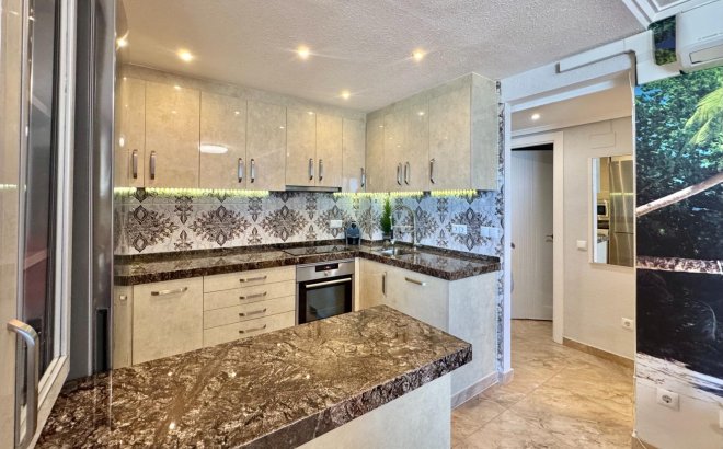 Resale - Apartment -
Torrevieja - Torre La Mata