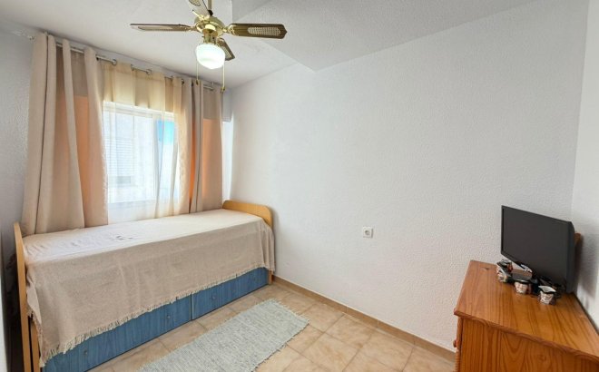 Resale - Apartment -
Torrevieja - Centro