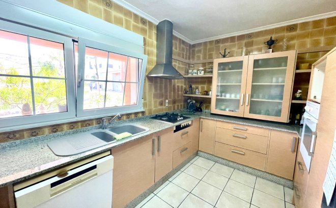 Herverkoop - Villa -
Benijofar - Costa Blanca