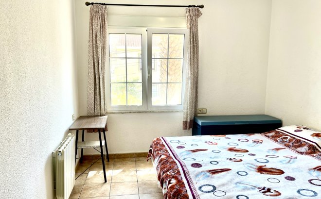 Herverkoop - Villa -
Benijofar - Costa Blanca