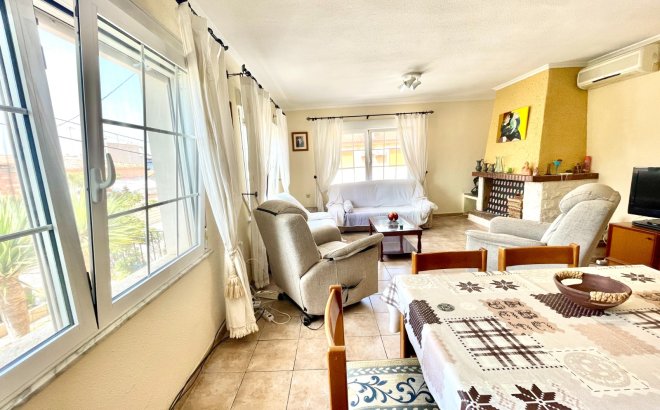 Herverkoop - Villa -
Benijofar - Costa Blanca