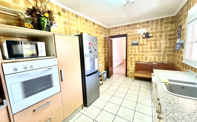 Herverkoop - Villa -
Benijofar - Costa Blanca
