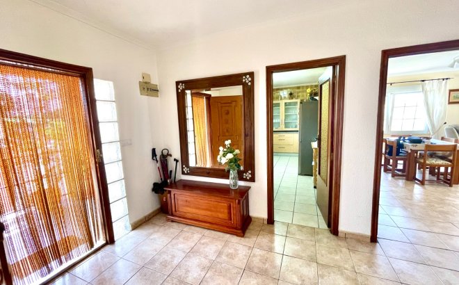 Herverkoop - Villa -
Benijofar - Costa Blanca
