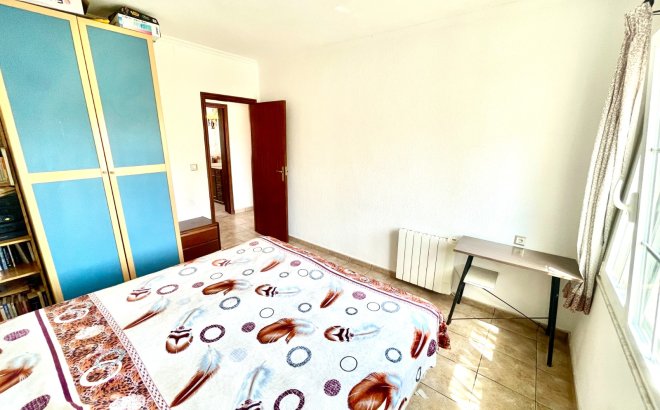 Herverkoop - Villa -
Benijofar - Costa Blanca