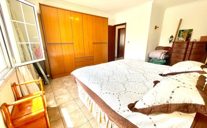 Herverkoop - Villa -
Benijofar - Costa Blanca