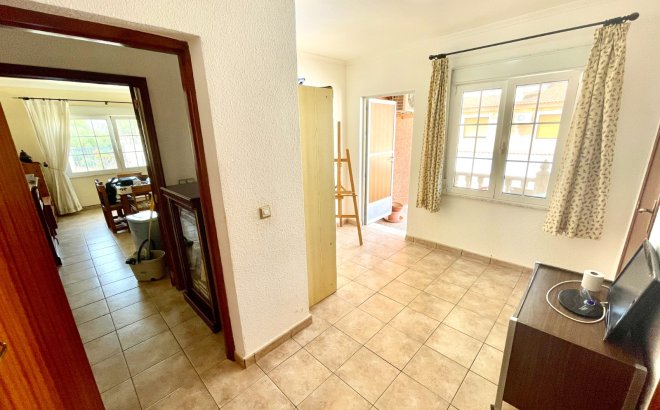 Herverkoop - Villa -
Benijofar - Costa Blanca
