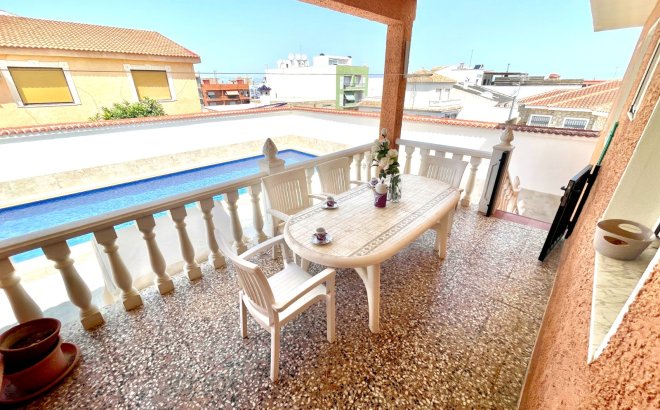 Herverkoop - Villa -
Benijofar - Costa Blanca