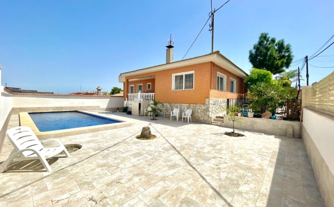 Herverkoop - Villa -
Benijofar - Costa Blanca