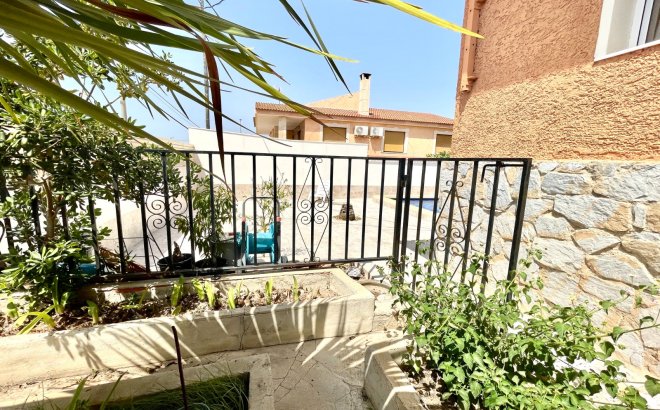 Herverkoop - Villa -
Benijofar - Costa Blanca