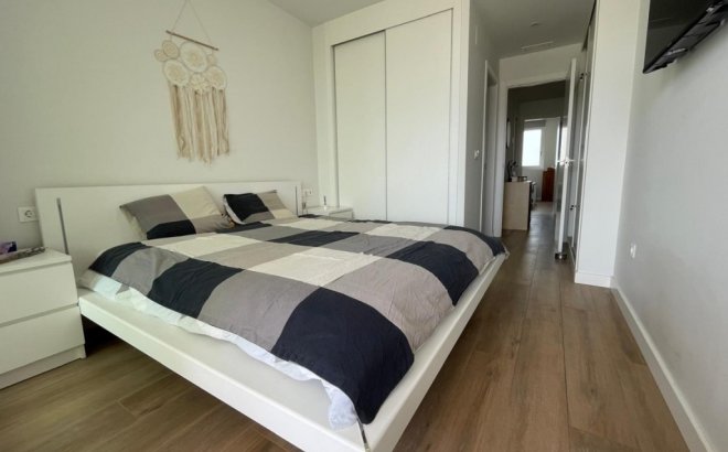 Resale - Apartment -
Villamartin - Costa Blanca