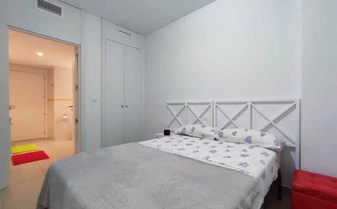 Resale - Apartment -
Orihuela Costa - Horizonte - La Campana