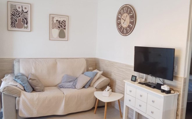 Resale - Bungalow -
Torrevieja - Torretas