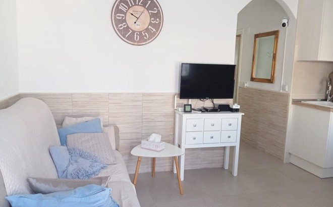 Resale - Bungalow -
Torrevieja - Torretas