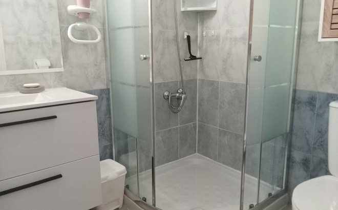 Resale - Bungalow -
Torrevieja - Torretas