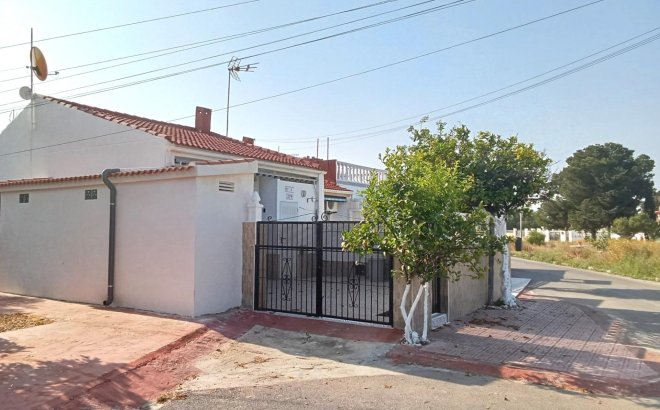 Resale - Bungalow -
Torrevieja - Torretas